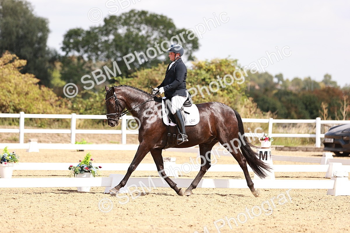 SBM_018536 - Class 17 - Novice 6