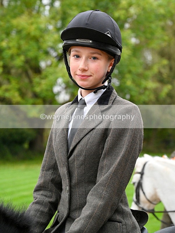 WJ7_6067 - Berks & Bucks - Children's Meet - The Old Farmhouse – Steventon.