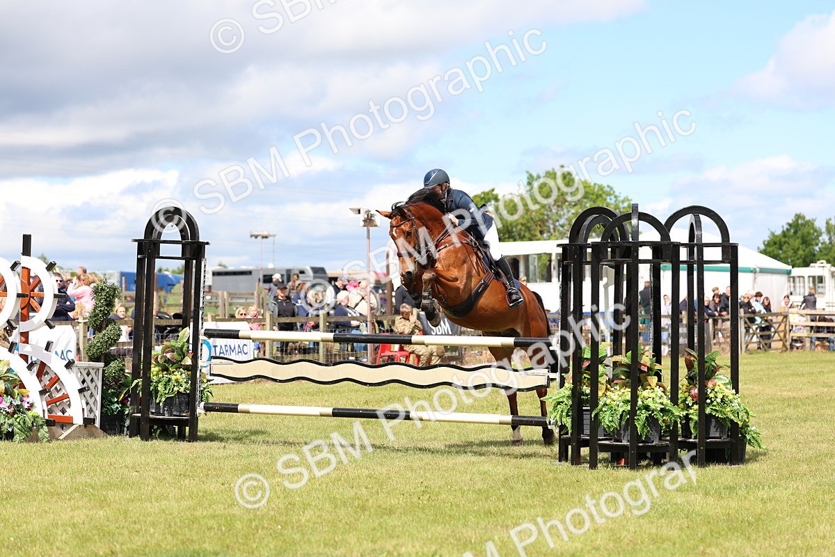 SBM_13651 - Class 206 - Senior Newcomers - 1.10m Open