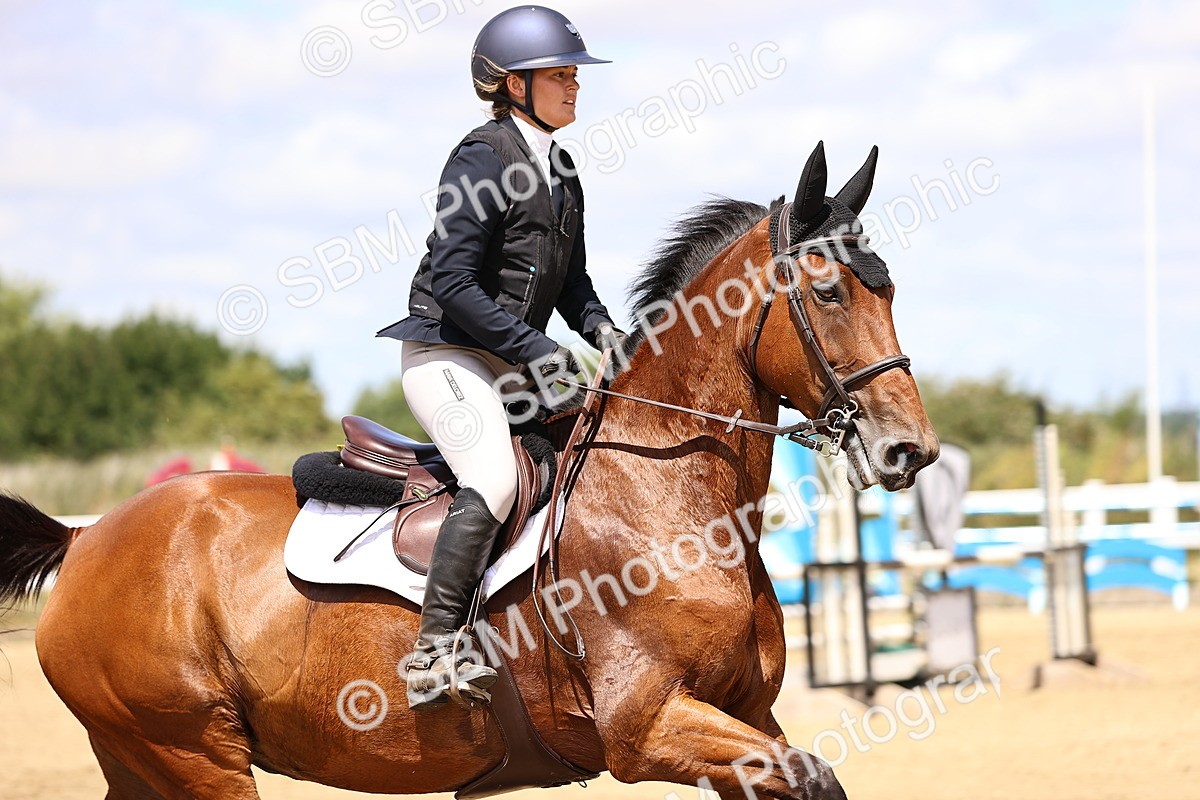 SBM_013997 - Class 14 - Senior Discovery - 1.00m Open