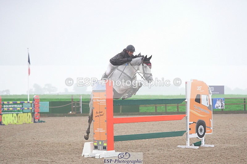 231017A-112044-06689 - Cls 26 Chard Equ Grand Prix