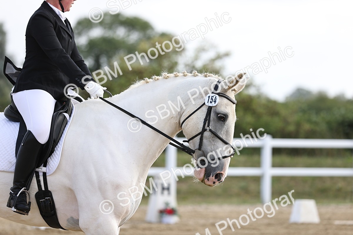 SBM_015368 - Class 14 - Novice 23 - 9.05-10.08