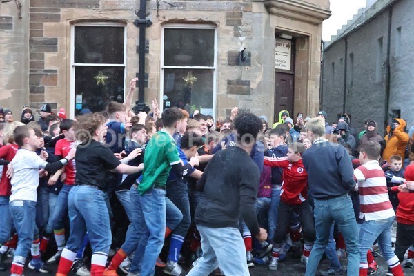 AA076477 - New Years Boys Ba'