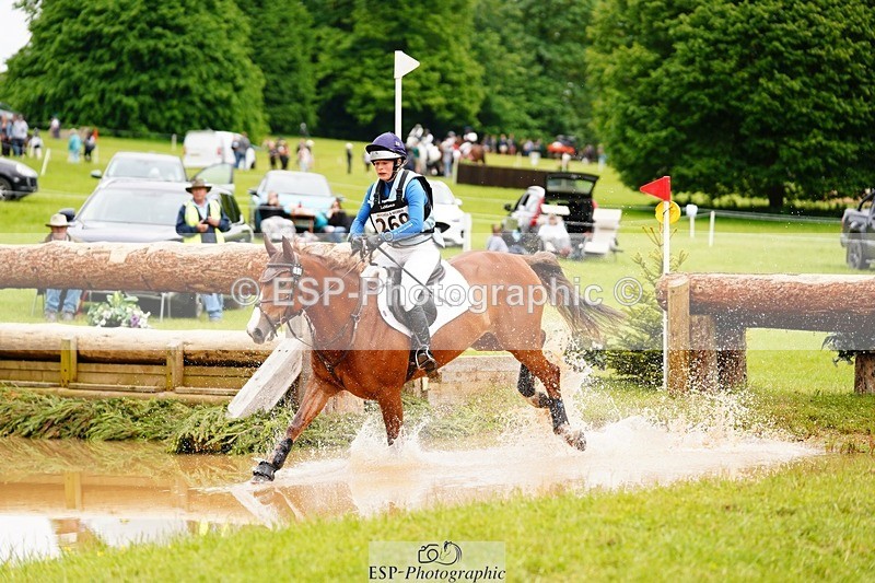 240525-164926-18897 - 269-EMERALD_KATIE-Isabelle_Cook