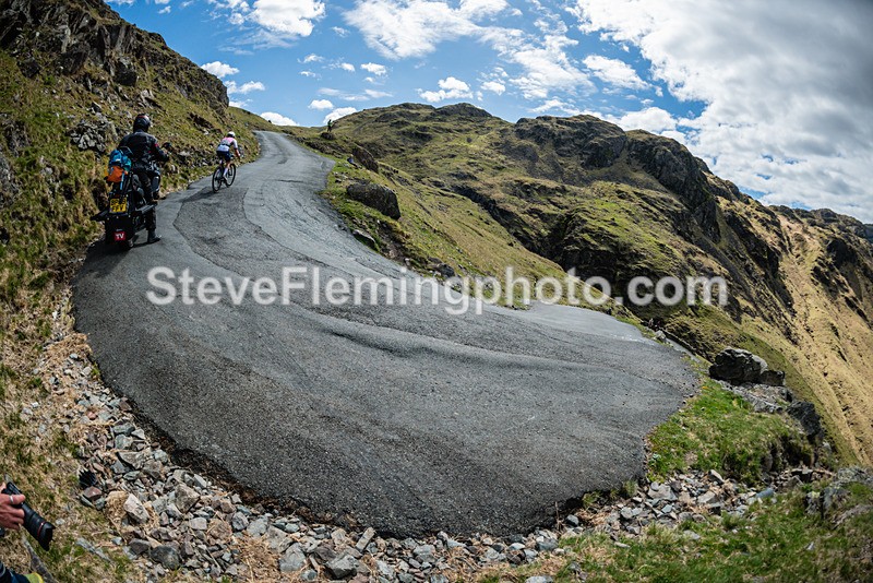 105713 - Hardknott Hairpin 11.00 - 12.00