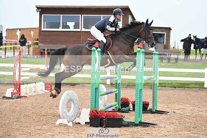 240720A-115726-14641 - Cls 11, 1 Star Bronze Tour 1.15m