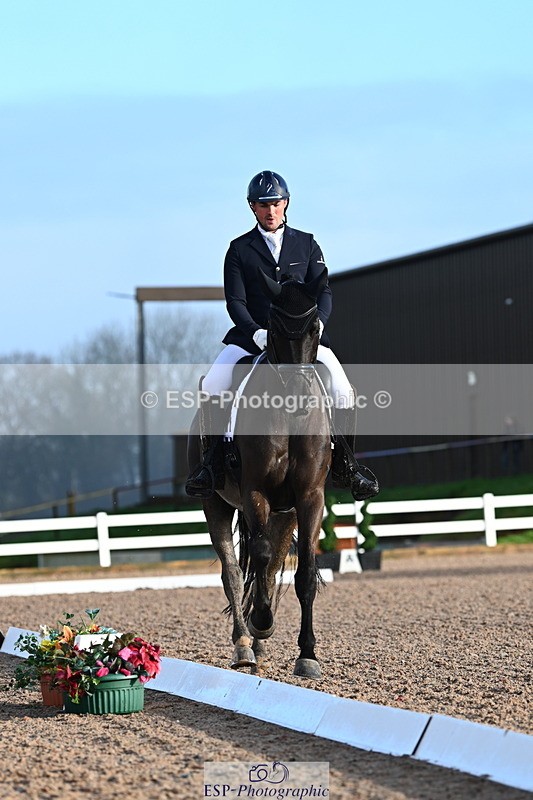 240218A-090837-05246 - 263-Jezz.Palmer-Toddington.Debut