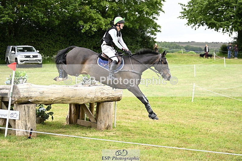 250524A-095455-08409 - A-012-Archie.Tulloch-ZIPPED.UP