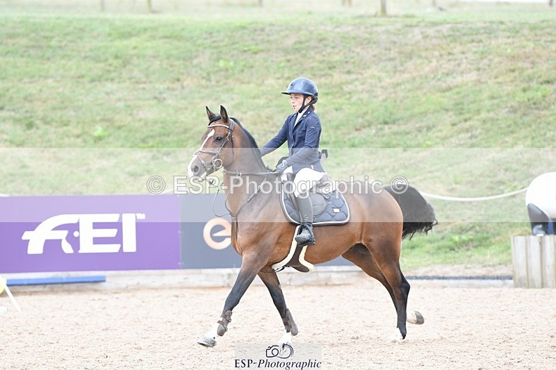 250807-134133-01261 - 90cm Round 2