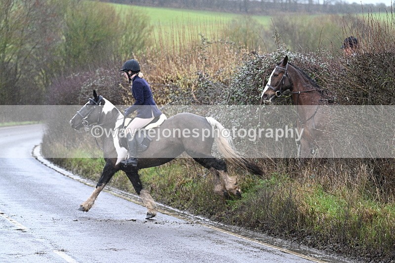 WJ7_7010 - Crossing A Camera