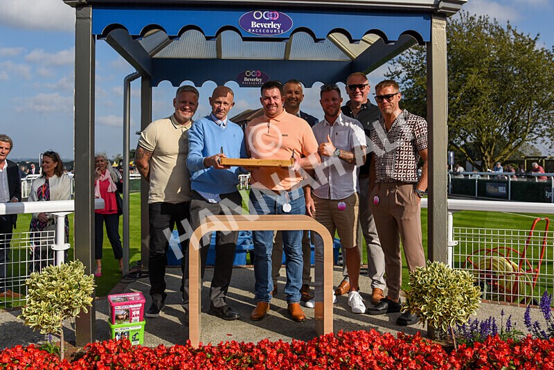 310824-Race 6-Amphius-2858 - Race 6