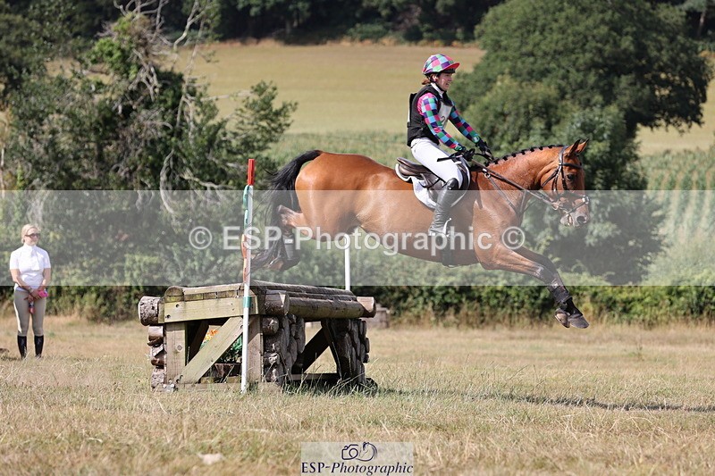 250802A-155817-06902 - F-279-Sophie.Robson-JOLLY.JEAN