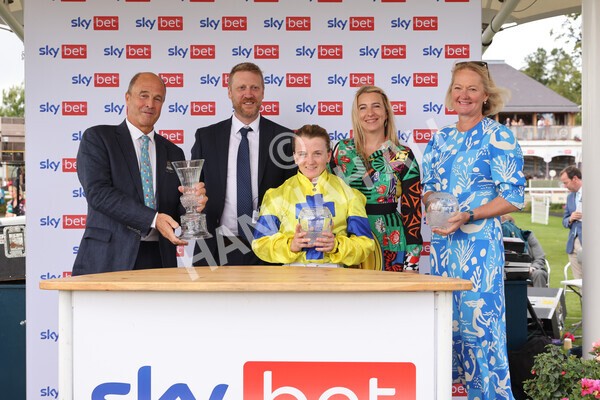 yr20082022r2-71 - Race 2 2.35pm Sky Bet Melrose Stakes