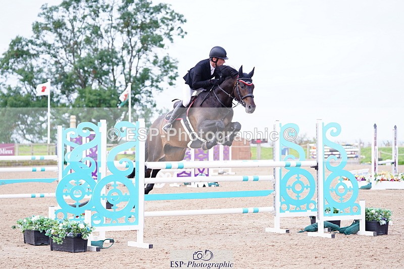 240803A-105026-07294 - Cls 29 Snr Foxhunter