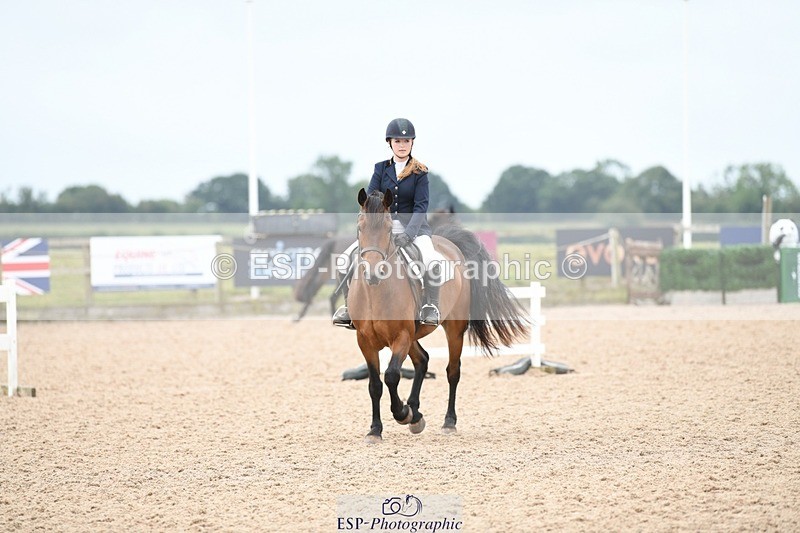 250807-111132-00498 - 90cm Round 1