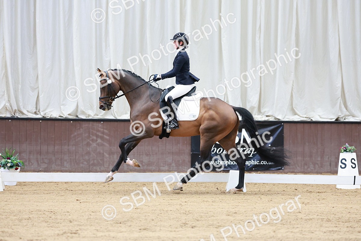 SBM_006813 - Class 6b - Novice 6 - 8.56-9.24