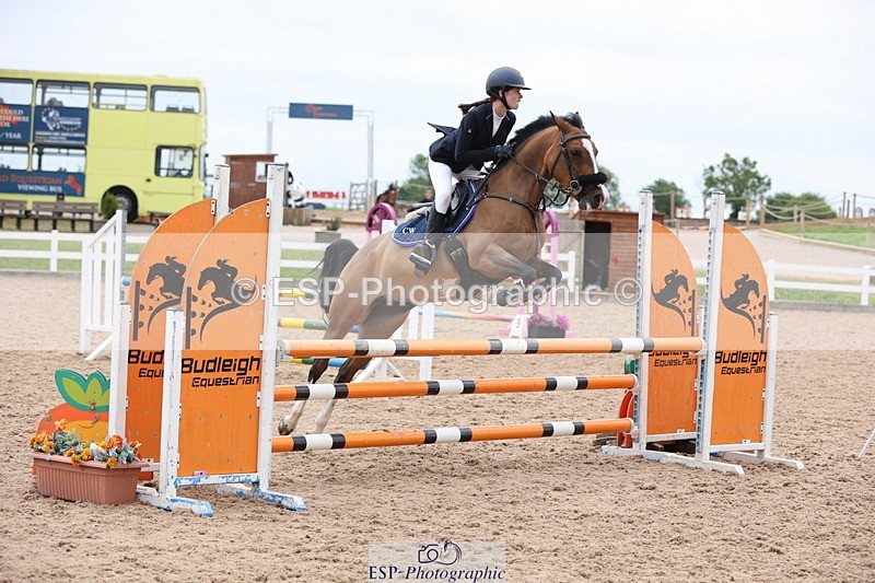 240630A-182546-16395 - Cls 28 Stepping Stones 128cm + 138cm