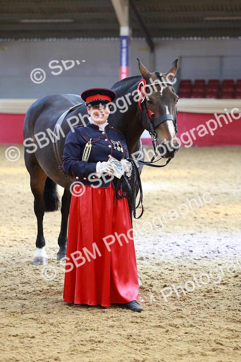 SBM_13684 - Class 104 - IH  Costume