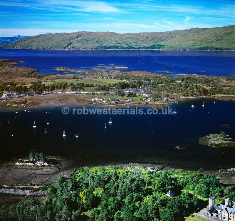 A00154AX2 Plockton Village from above Duncraig Castle in 2001 - Settlements, infrastructure and attractions