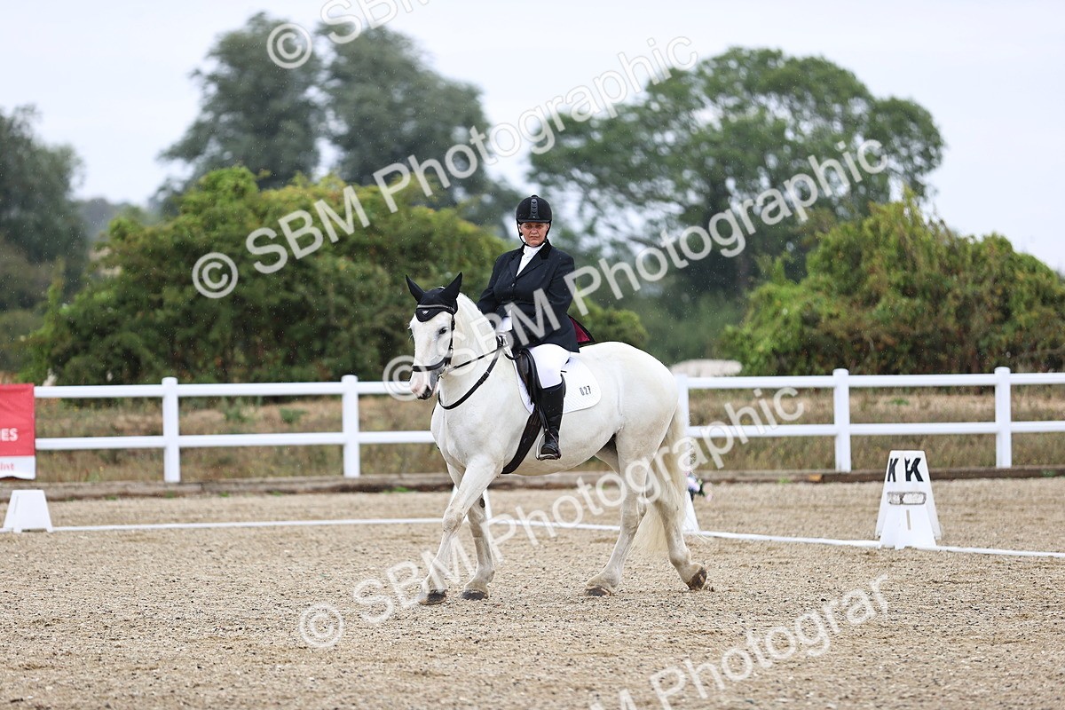 SBM_000129 - Class 2 - Intro 4 Championship 9.00-10.03