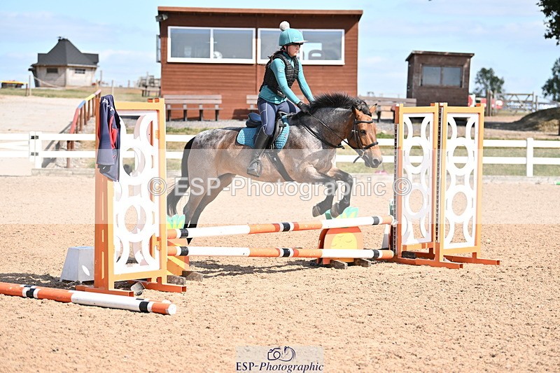 250821B-154407-00600 - Group B - Danielle