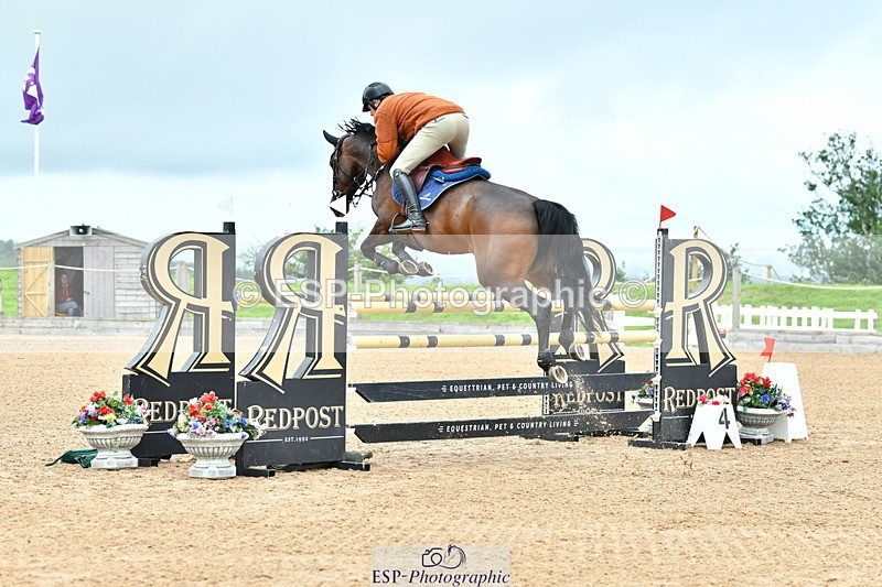 230723A-093421-10583 - Cls 4, 2 Star Small 1.30m