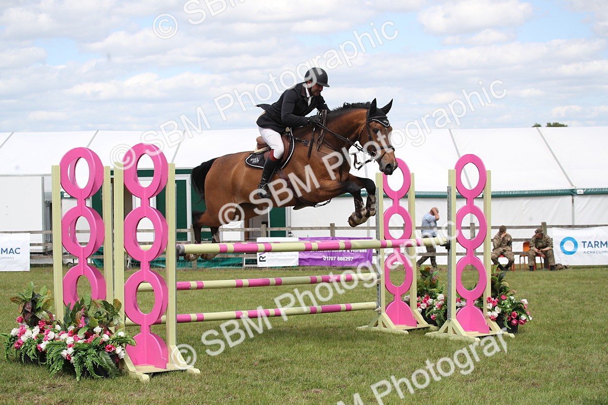 SBM_17473 - Class 208 - Senior Foxhunter 1.20m Open