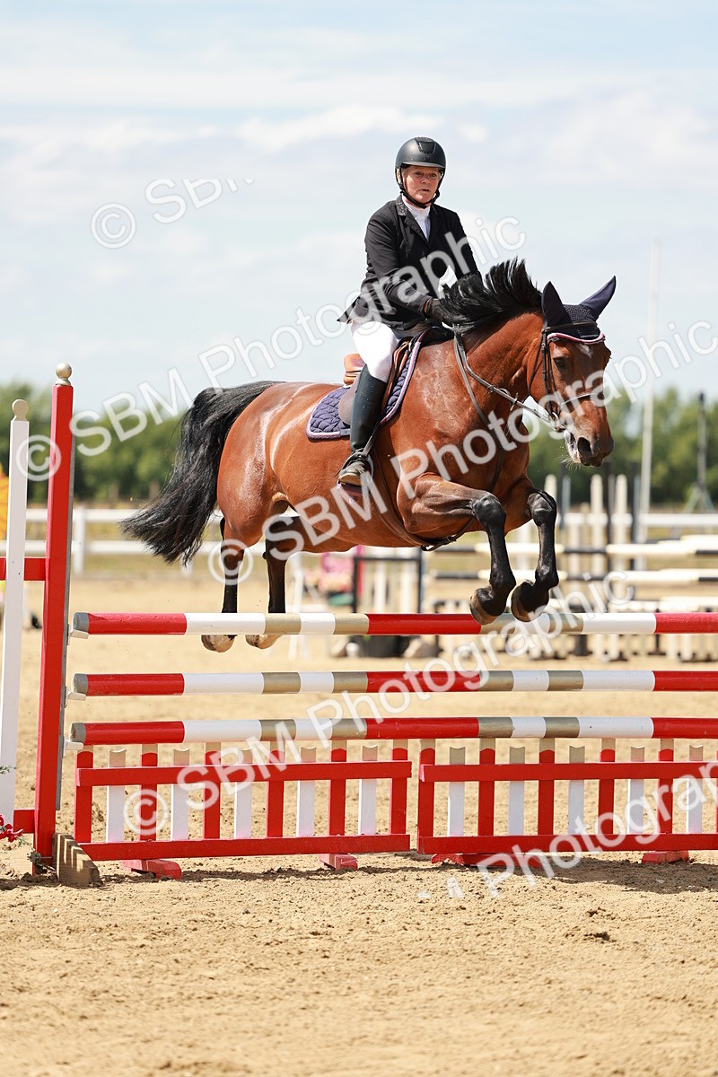 SBM_007390 - Class 3 - Senior Newcomers - 1.10m Open