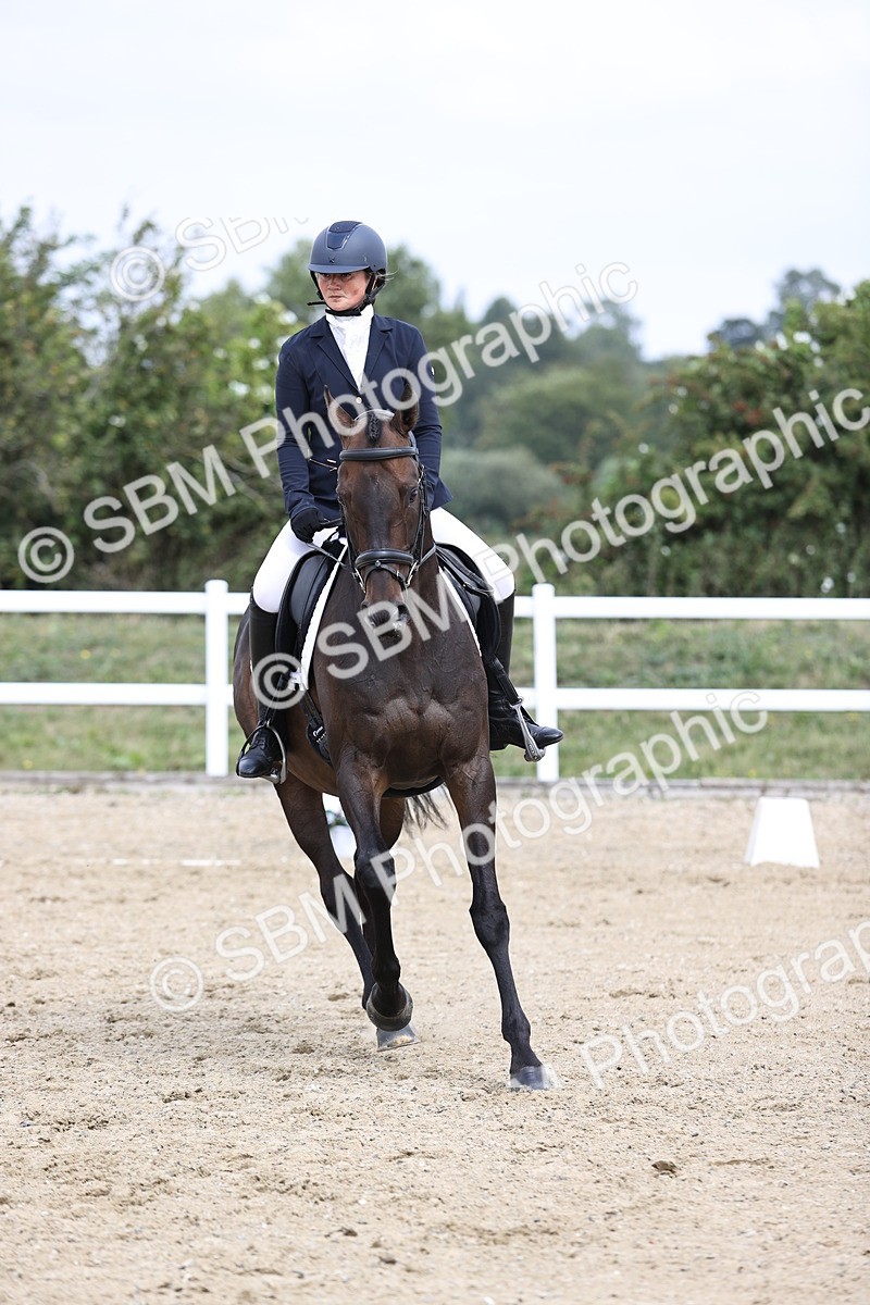 SBM_016883 - Class 14 Novice 23 - 11.53-12.56