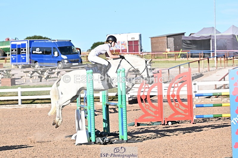 250708A-190625-00735 - 100cm Classes