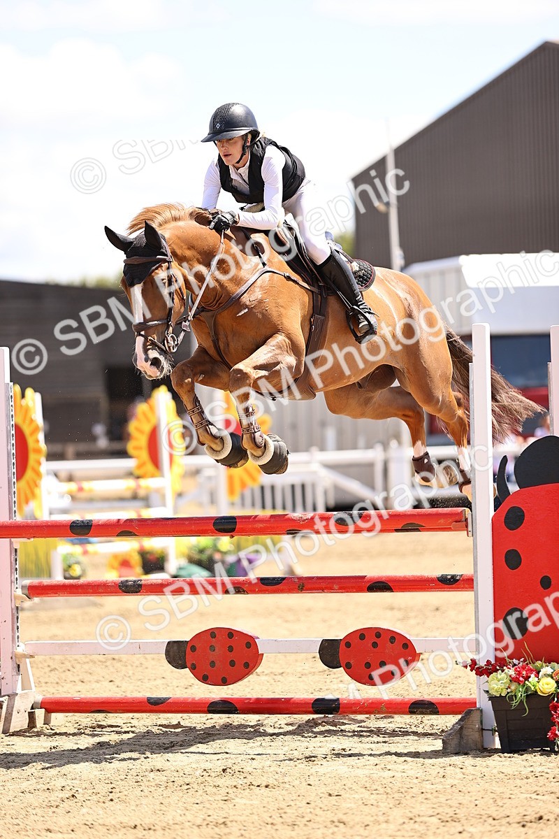 SBM_014424 - Class 15 - Senior Newcomers - 1.10m Open