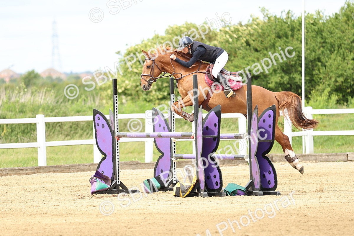 SBM_000968 - Class 4 - Senior Newcomers - 1.10m
