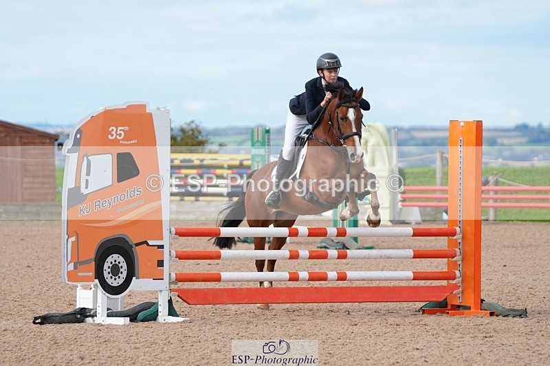 250921-102114-02166 - Cls 4 Pony British Novice and 80cm