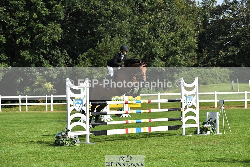 230908-112207-01117 - Cls 2 Snr Foxhunter & 1.20m Open