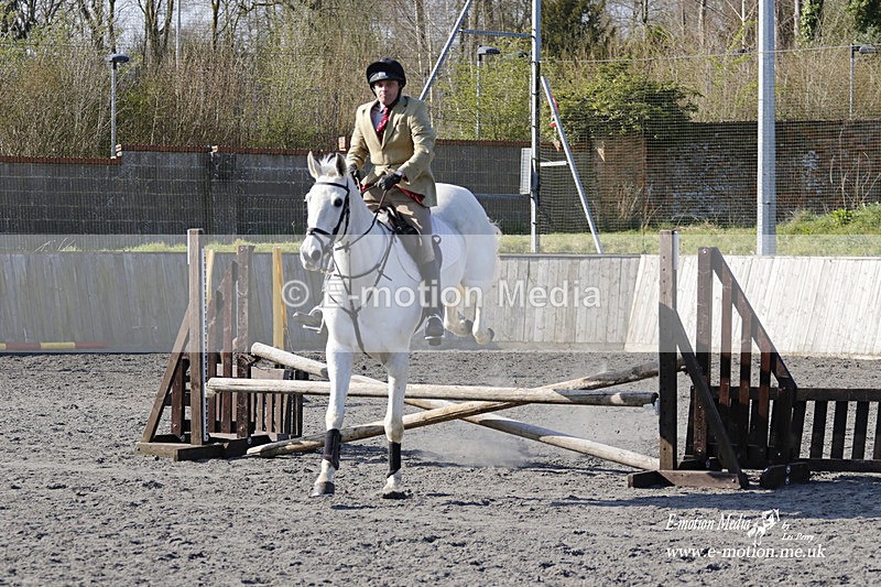_EST0261 - Bourne Valley Riding Club Winter Showjumping 27/03/22