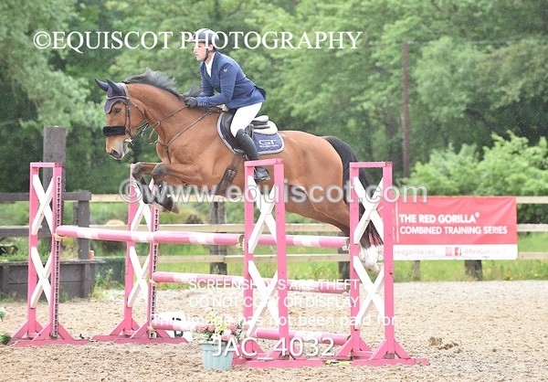 JAC_4032 - CLASS 4 - SAT -Senior Newcomers/ 1.10m Open
