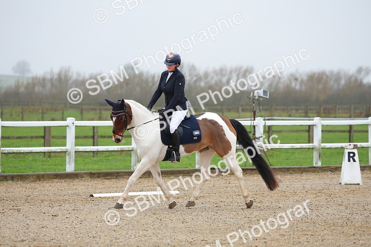 SBM_002911 - Class 6 - Novice 4