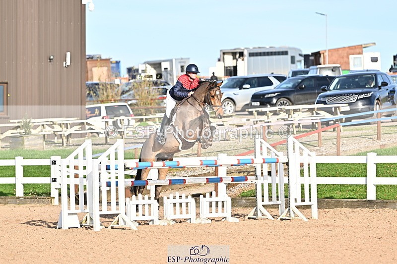 241113A-135348-00744 - Cls 05A&B Snr Fox & 1.20m Open