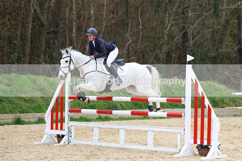 3E7A7585 - Class 8: Senior Newcomers/1.10m open