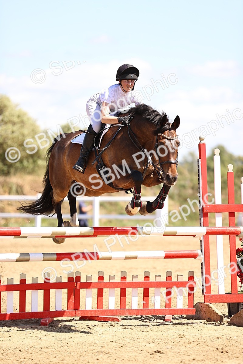 SBM_014526 - Class 15 - Senior Newcomers - 1.10m Open