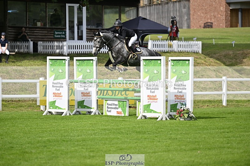 250613A-095027-00140 - Cls 1 Snr Newcomers and 1.10m Open