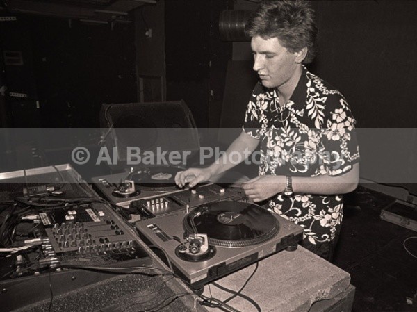 01 peter parker - Crossed Wires @ planet k manchester 24.03.00