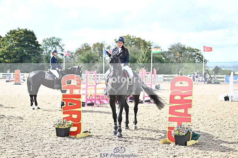 241005A-130216-03893 - SAT Cls 18 1.05m Amateur Jump Off and P