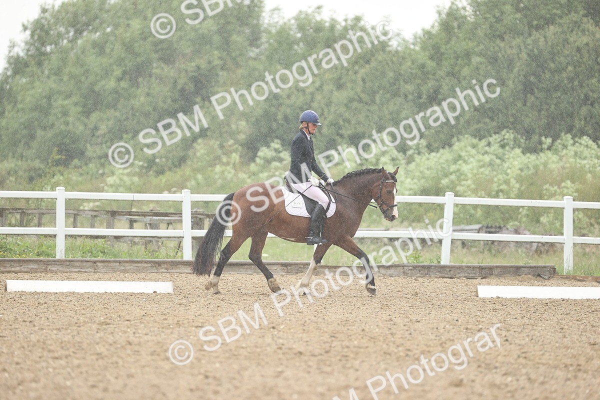 SBM_000832