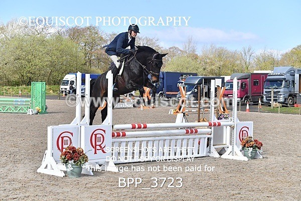 BPP_3723 - CLASS 3 FRI Senior British Novice/ 90cm Open