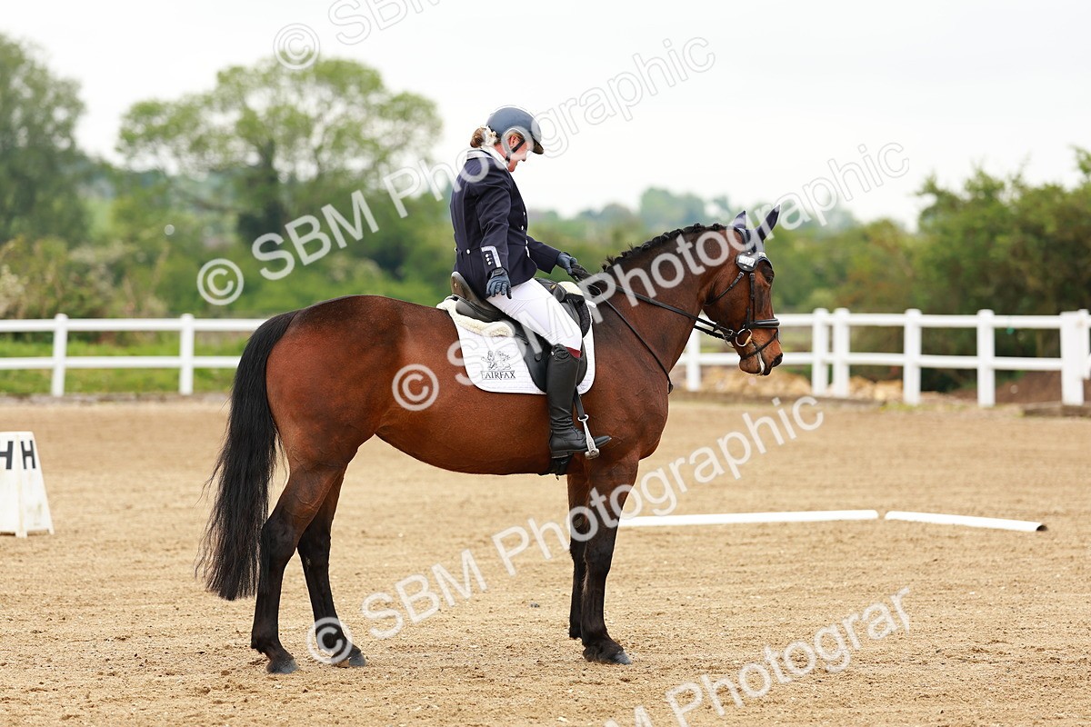 SBM_005054 - Class 16 - Novice 6