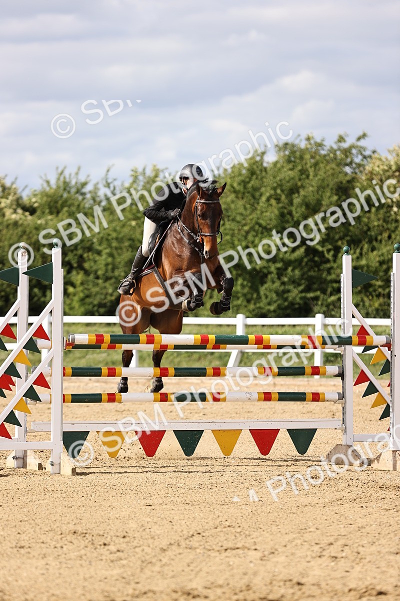 SBM_003642 - Class 13 - Senior Foxhunter - 1.20m