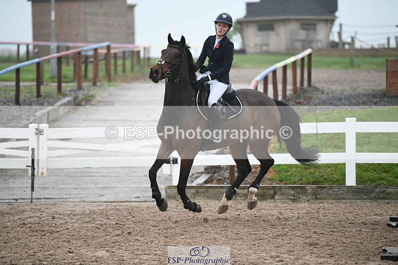 241103A-110452-07668 - SUN Cls 21 Snr Newcomers and 1.10m Open