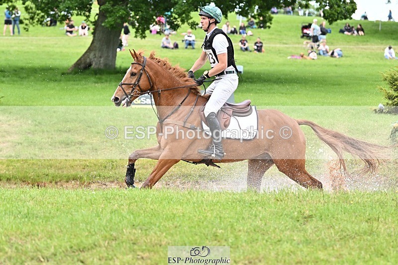 240525-154148-17256 - 223-MORNINGSTAR_VAN_ALTRIDO-Max_Warburton