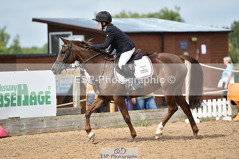 230902A-124628-01206 - Cls 3A Pony Medium 80cm